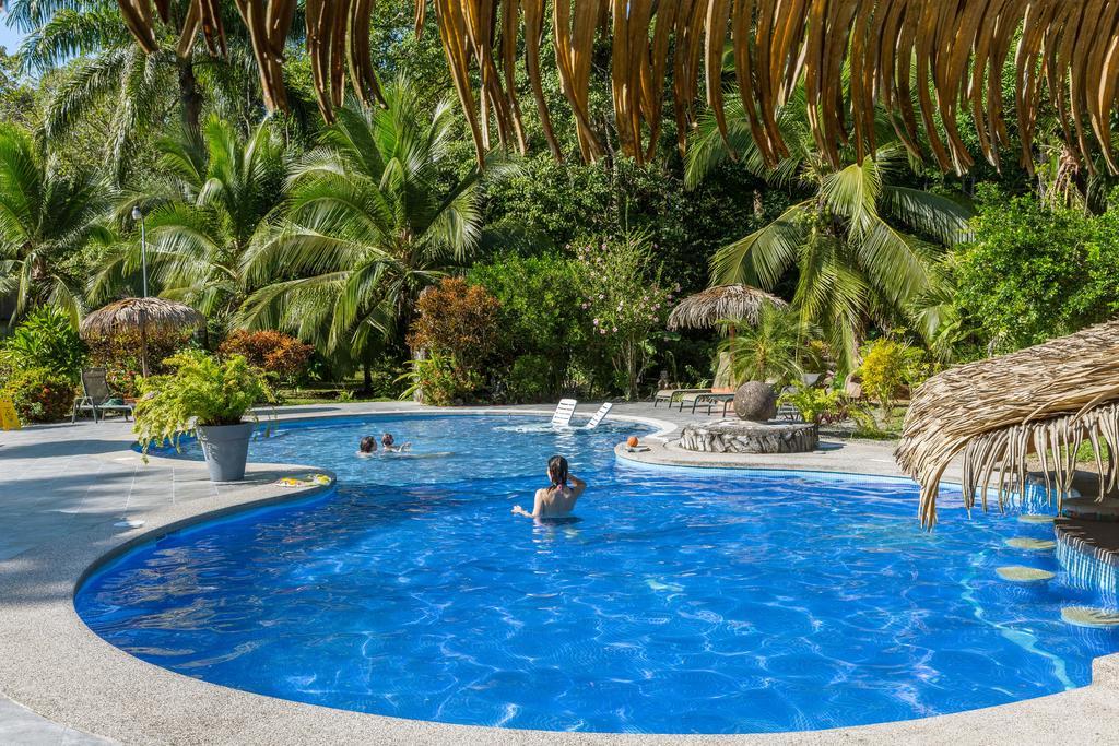 Hotel Suizo Loco Lodge & Resort Cahuita Exterior photo