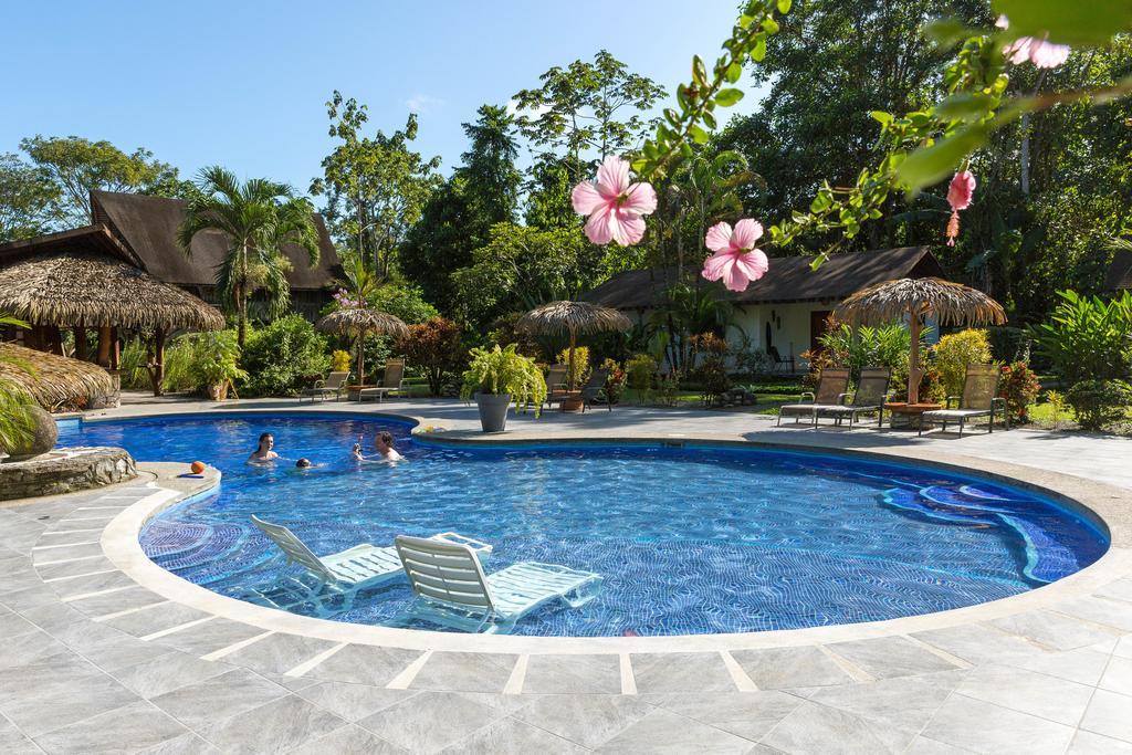 Hotel Suizo Loco Lodge & Resort Cahuita Exterior photo