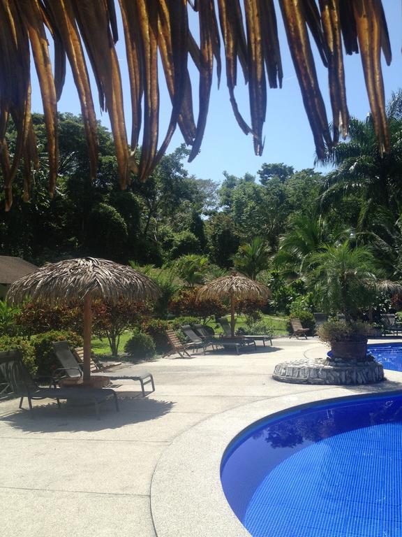 Hotel Suizo Loco Lodge & Resort Cahuita Exterior photo