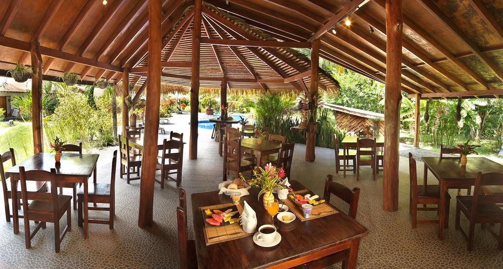 Hotel Suizo Loco Lodge & Resort Cahuita Exterior photo