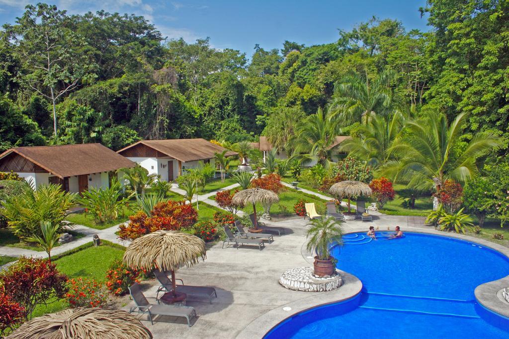 Hotel Suizo Loco Lodge & Resort Cahuita Exterior photo