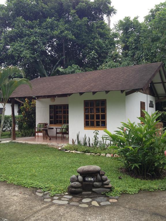 Hotel Suizo Loco Lodge & Resort Cahuita Room photo
