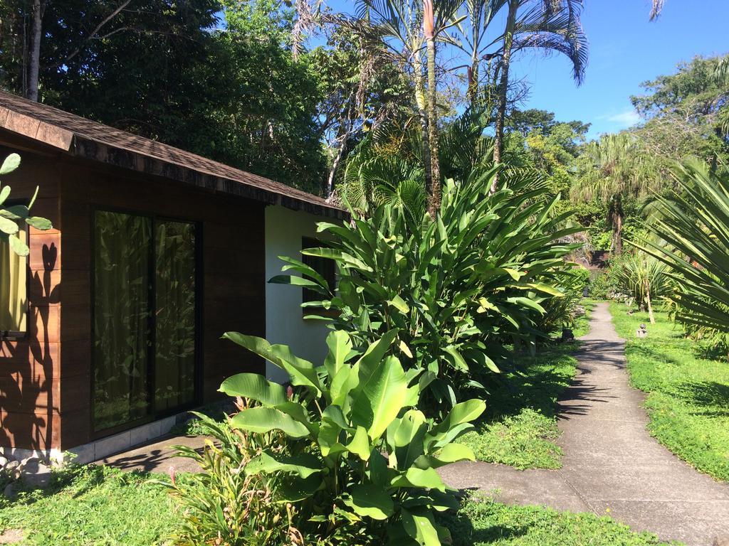 Hotel Suizo Loco Lodge & Resort Cahuita Exterior photo