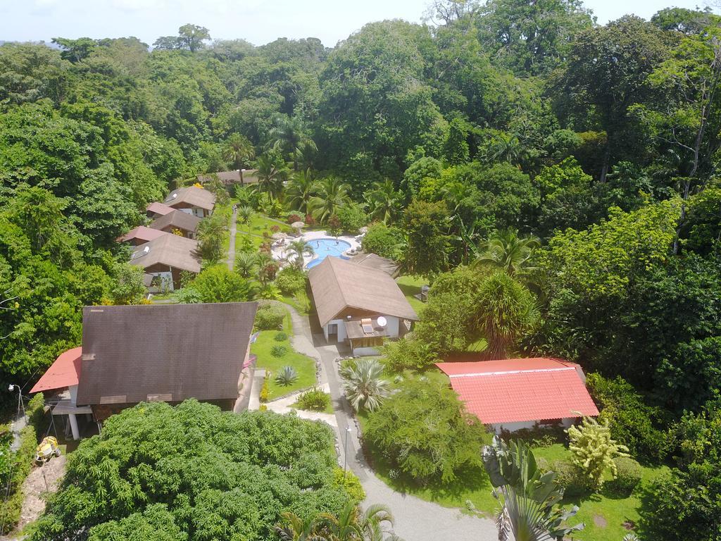 Hotel Suizo Loco Lodge & Resort Cahuita Exterior photo